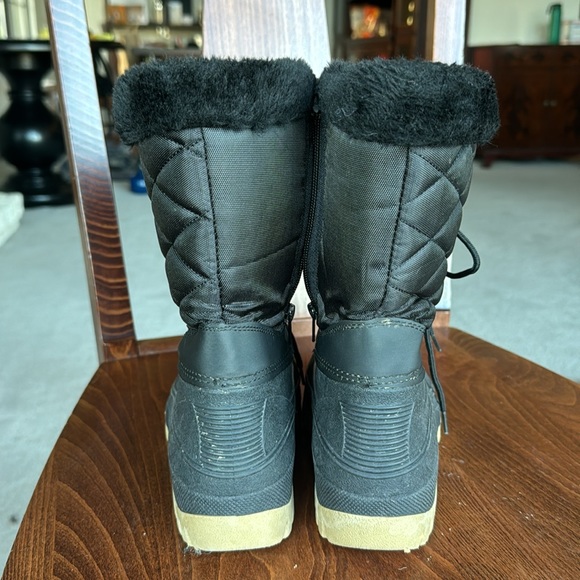 Women’s snow boot - Picture 3 of 5